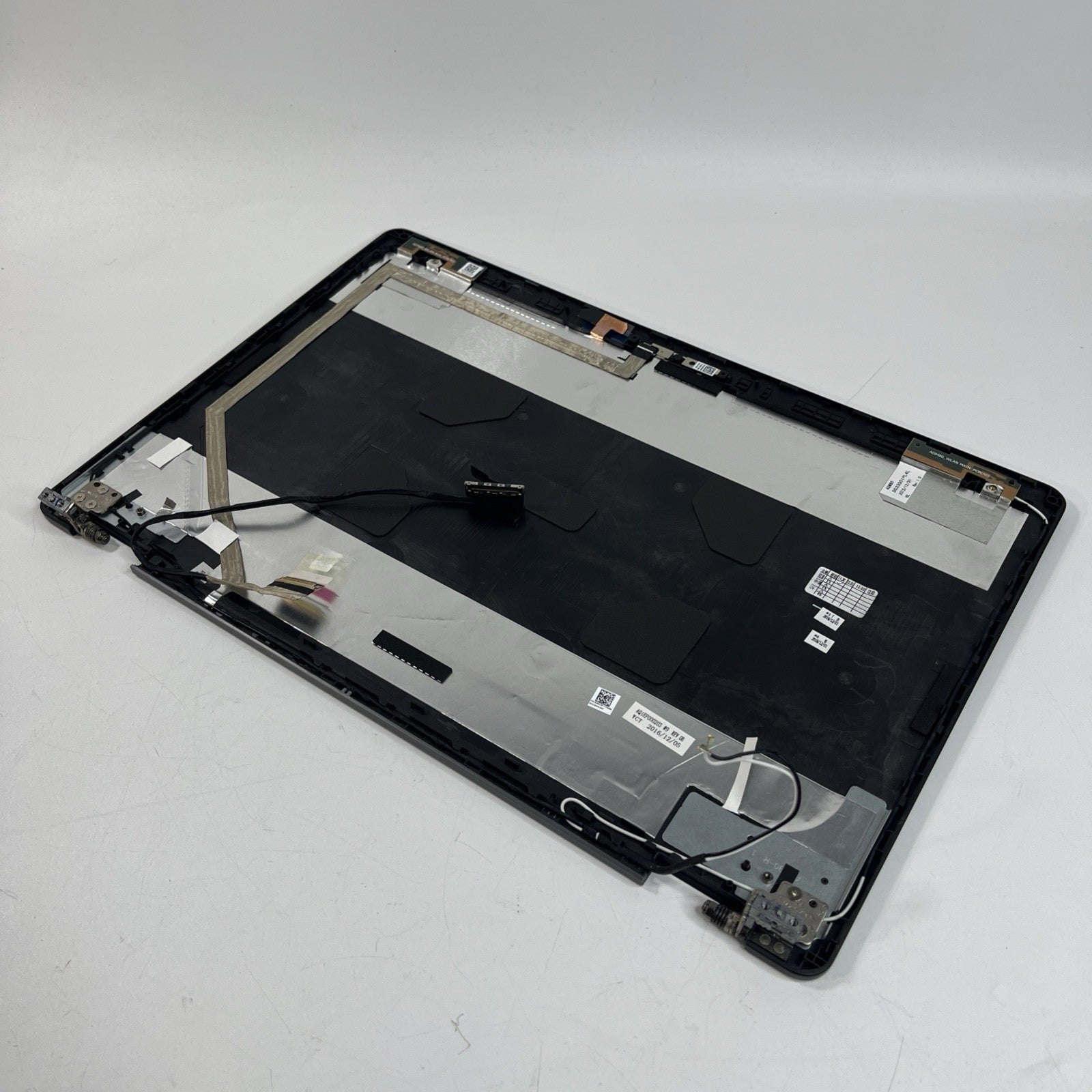 Genuine Black DELL LATITUDE  E5570 Back Cover Top Lid & Webcam. CN-0JMC3P