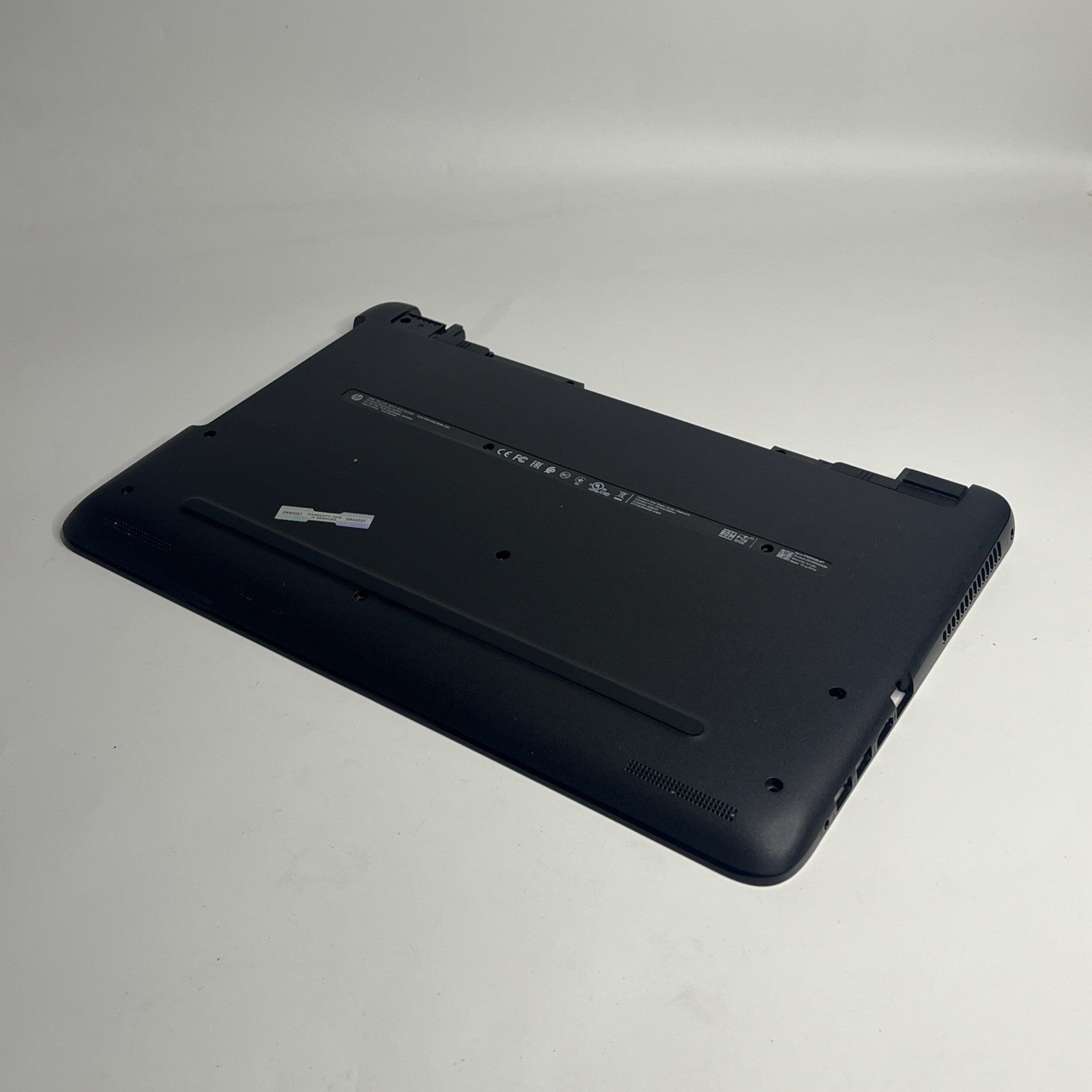 Genuine Black Hp Notebooks 15-AY167SA Bottom Base Cover Case AP1EM000600