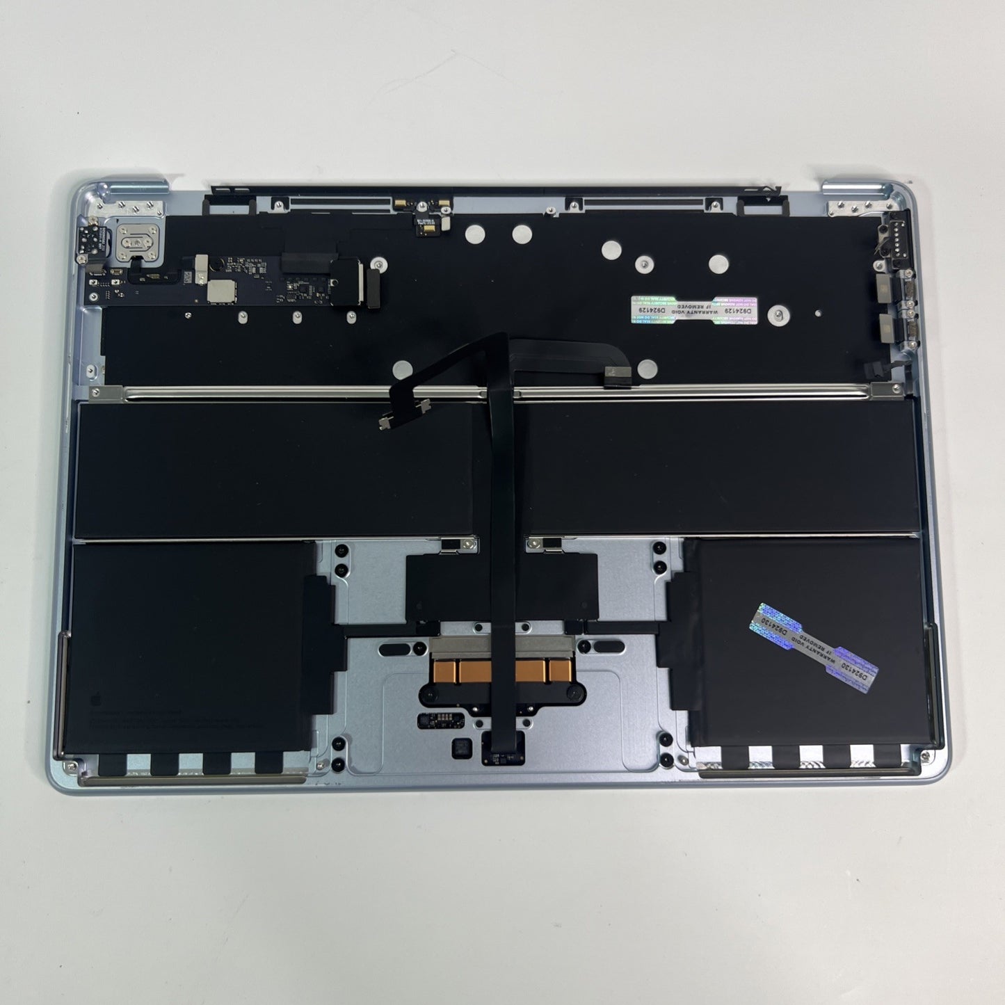 Genuine Apple MacBook Air 13" M4 A3240 Complete Palmrest  Cover  Blue 2025