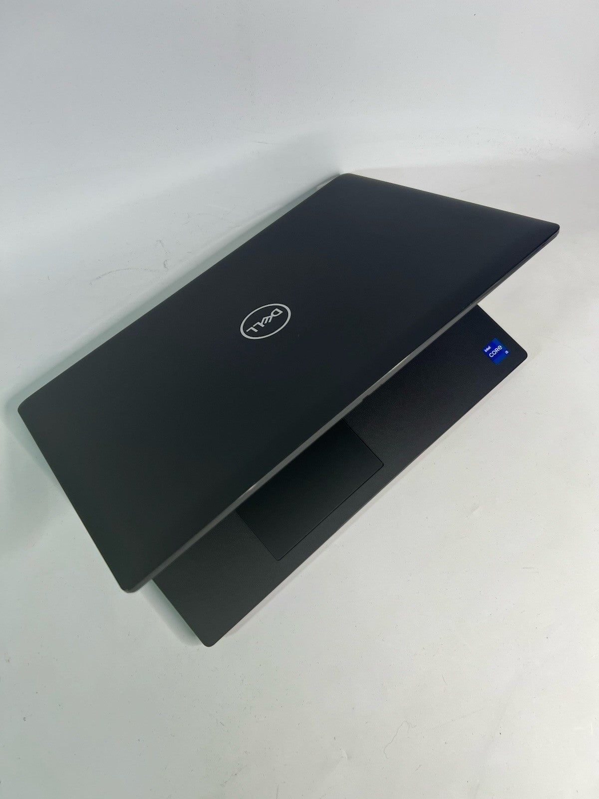 Dell Latitude 3520  Core i5-1135G7 16GB RAM 256GB SSD Windows 11 Grade B Laptop