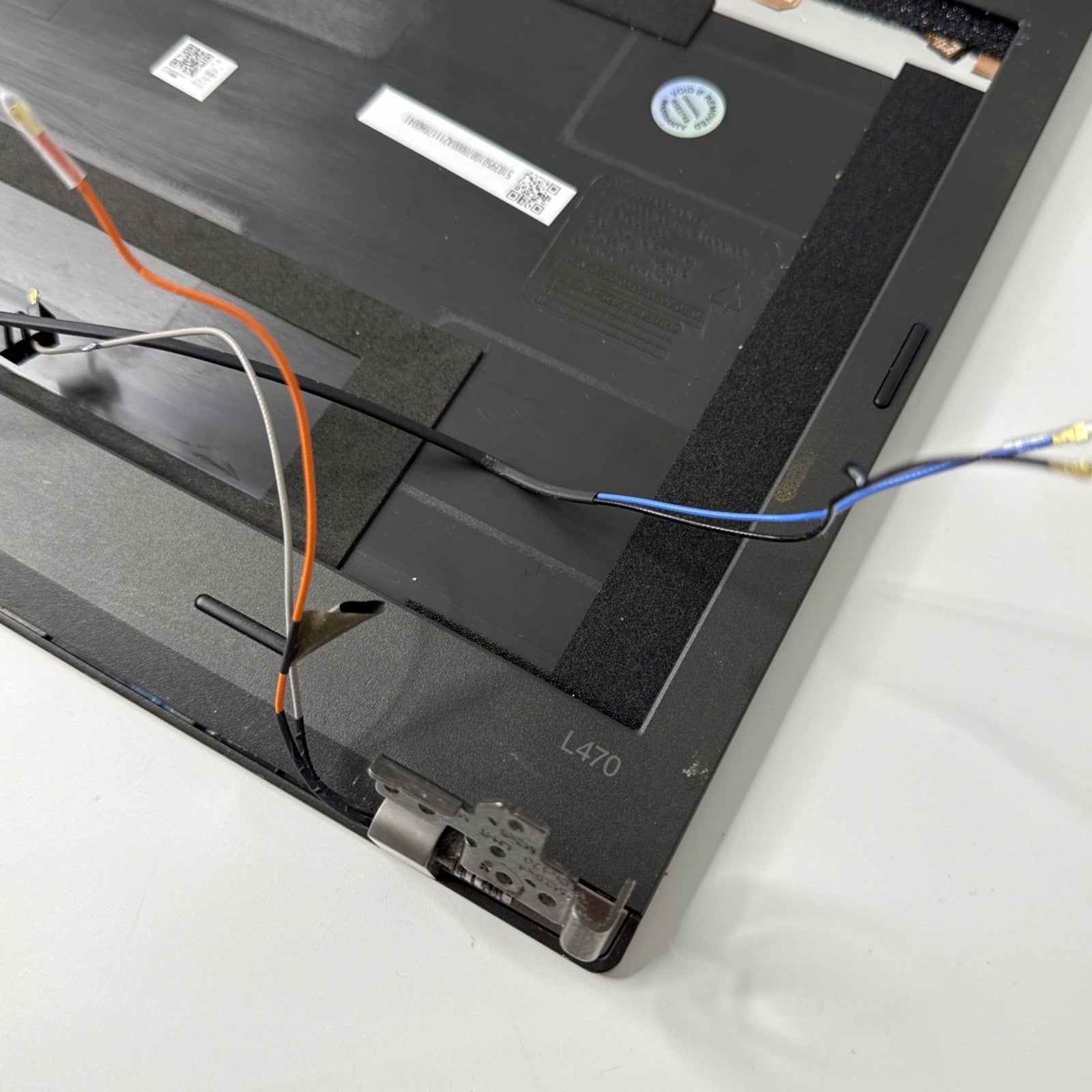 Lenovo ThinkPad L470 Series AP12Y000200 Top Lid Cover / Bezel/ Screen Cables