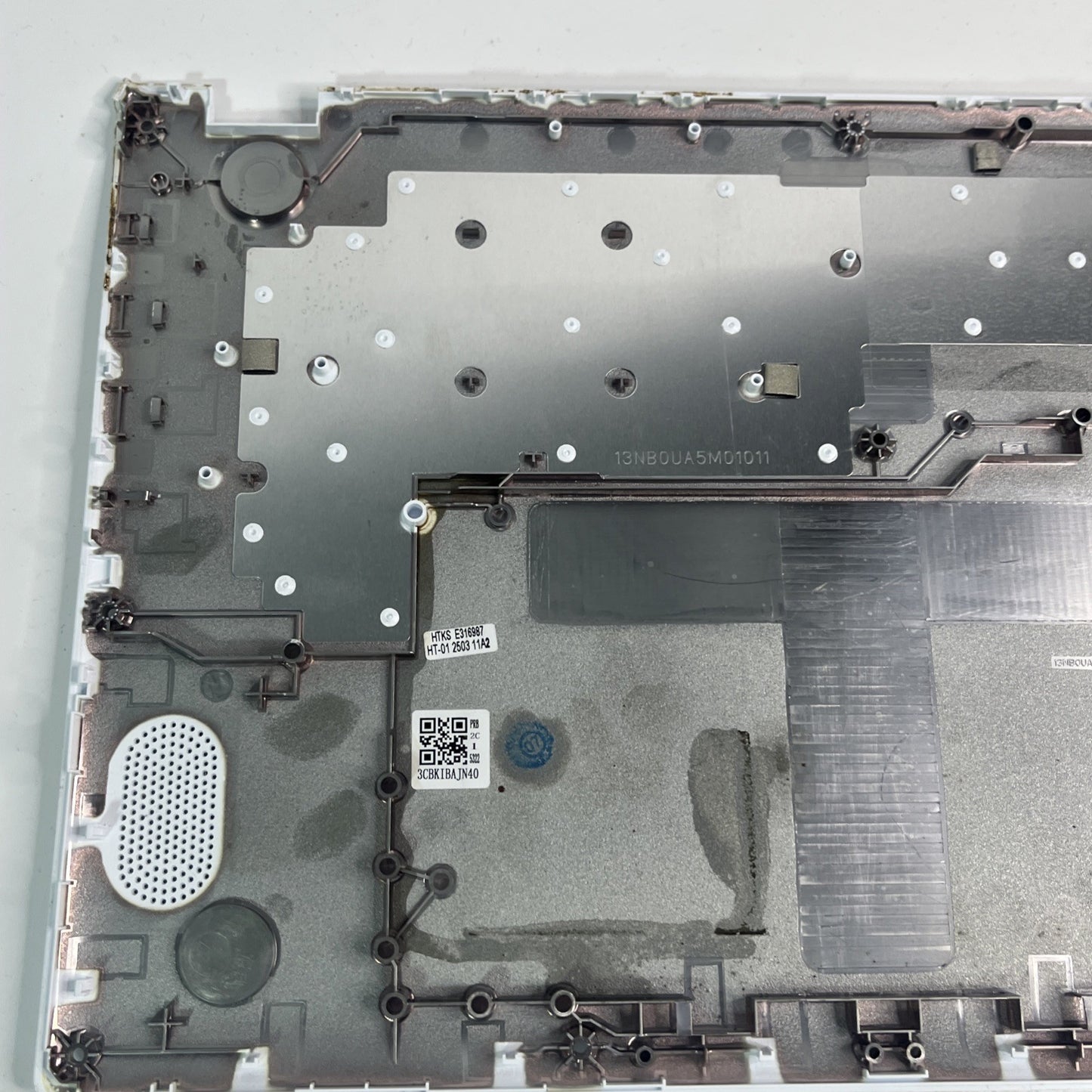 GENUINE Asus ,E410K Bottom Base Chassis Cover White 3CBKWBAJN40. #G A