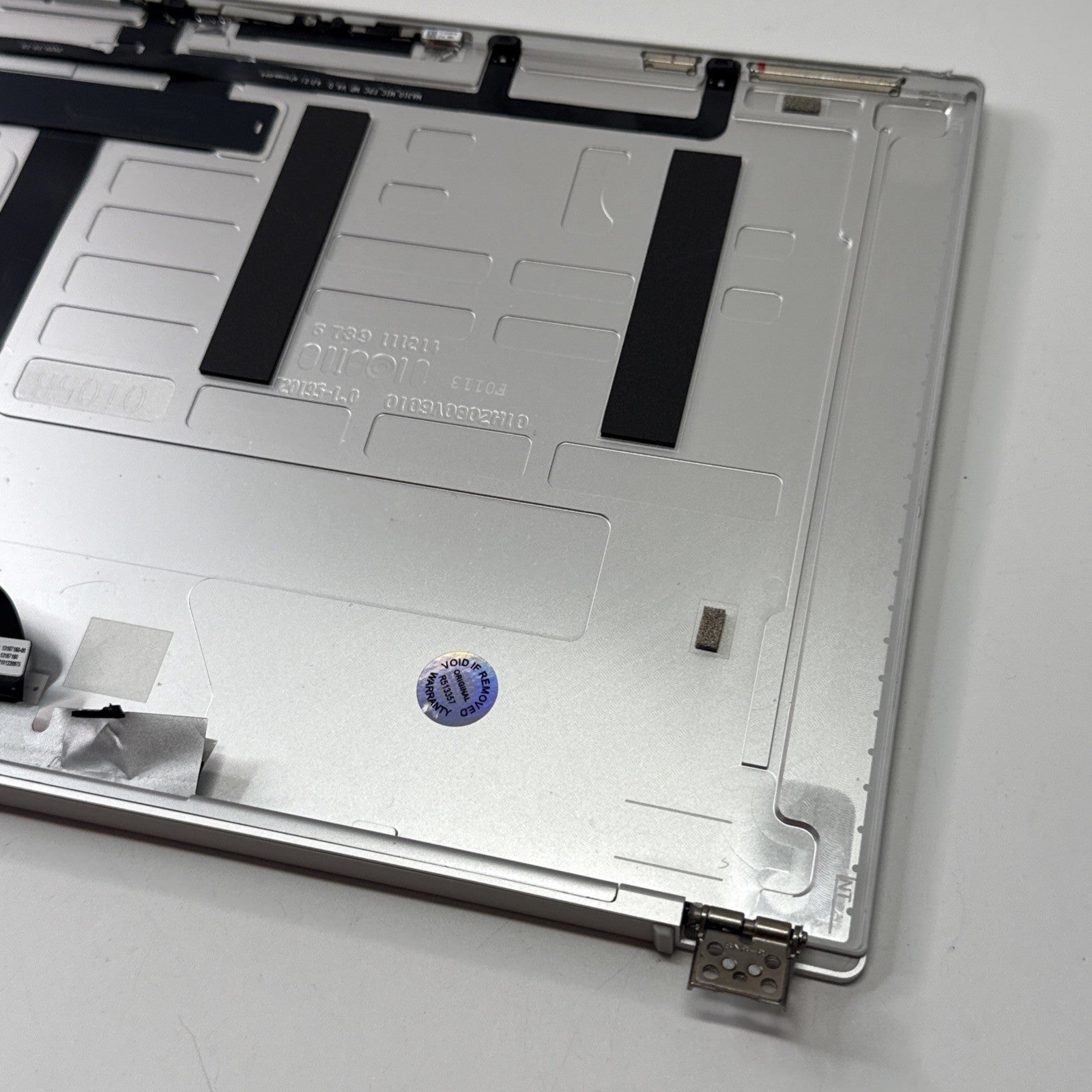 Razer Book 13 RZ09-0357 Top Lid Rear cover (No Screen cable) Silver 13141553