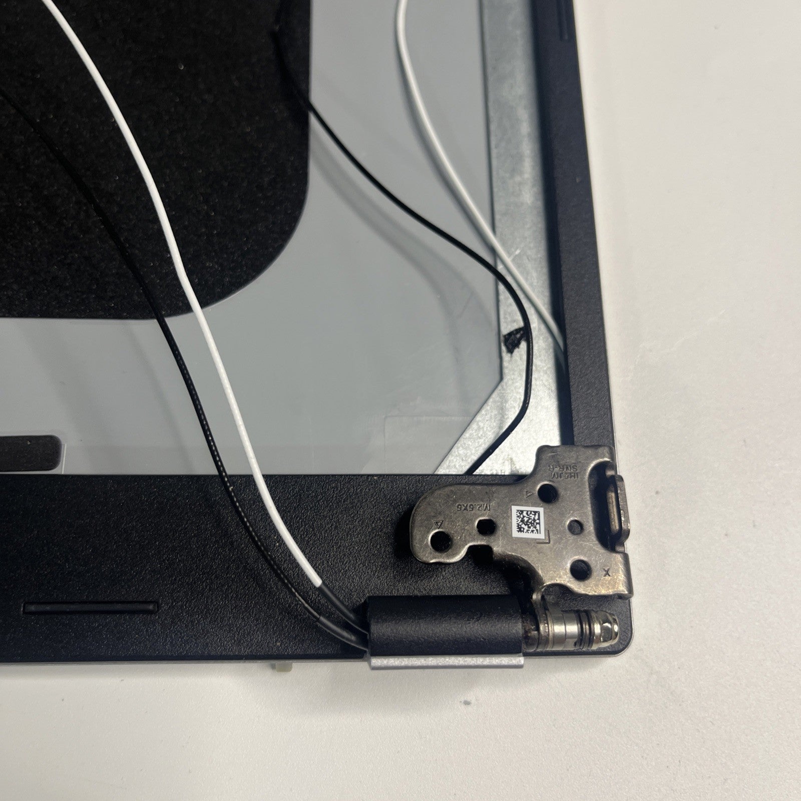 Acer Aspire A315-24P  LCD Cover Rear Back Housing And Bezel Silver Ap3z000102