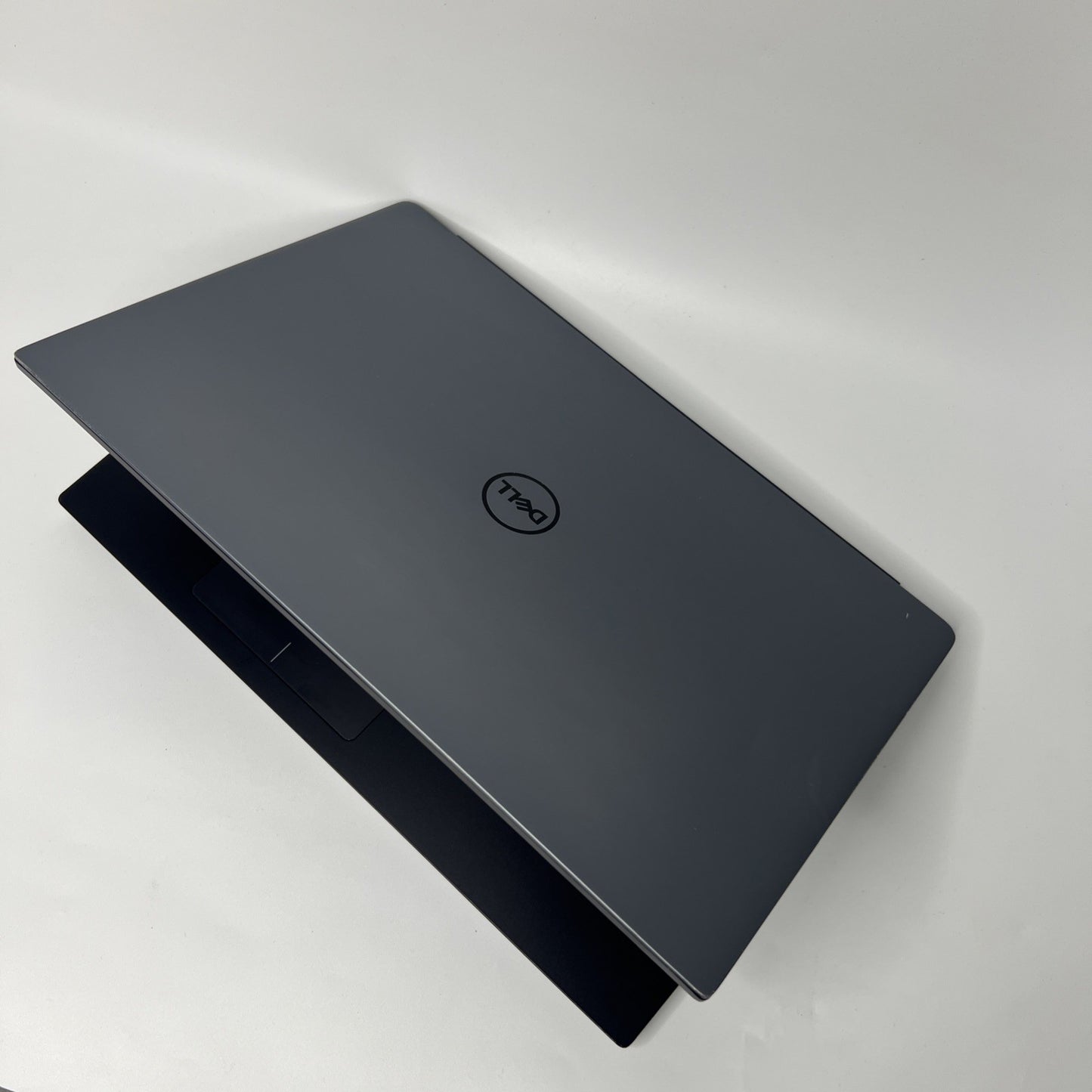 Dell Vostro 5590 Laptop 15” FHD Intel i5-10210U 512GB SSD 8GB RAM Windows 11