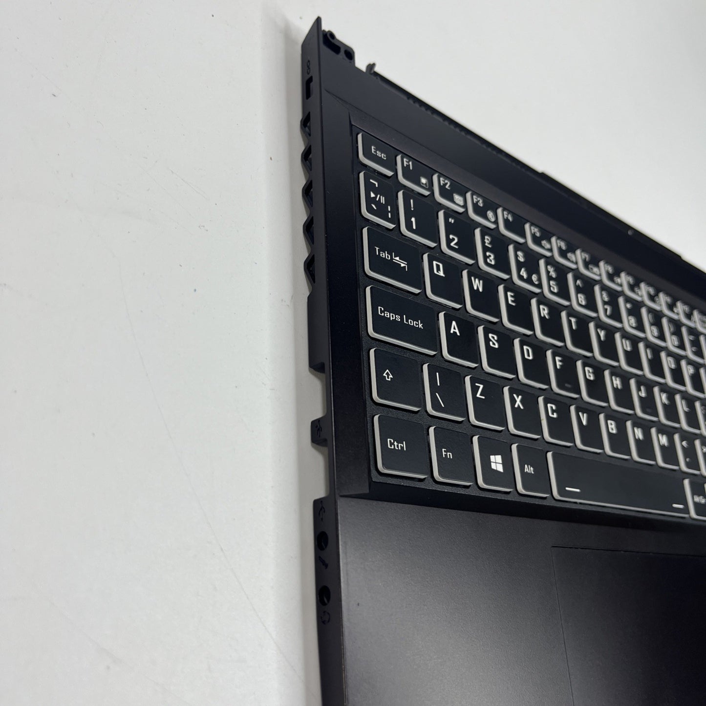 Genuine Black Medion Erazer E10 Palmrest ,keyboard, Speakers & Touchpad, NP502