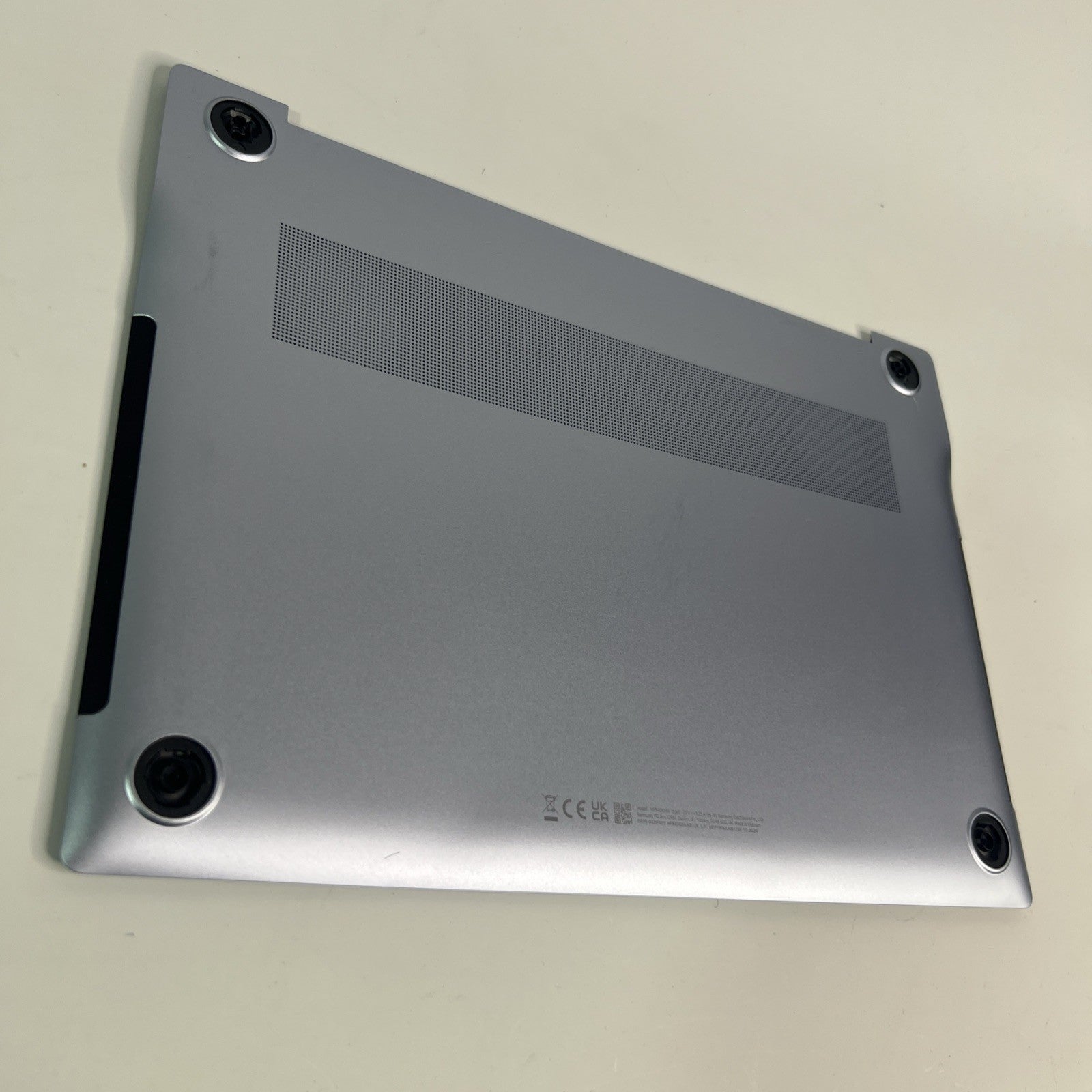 Samsung Galaxy Book 4 Edge NP940XMA Bottom Base Cover – Grade B 