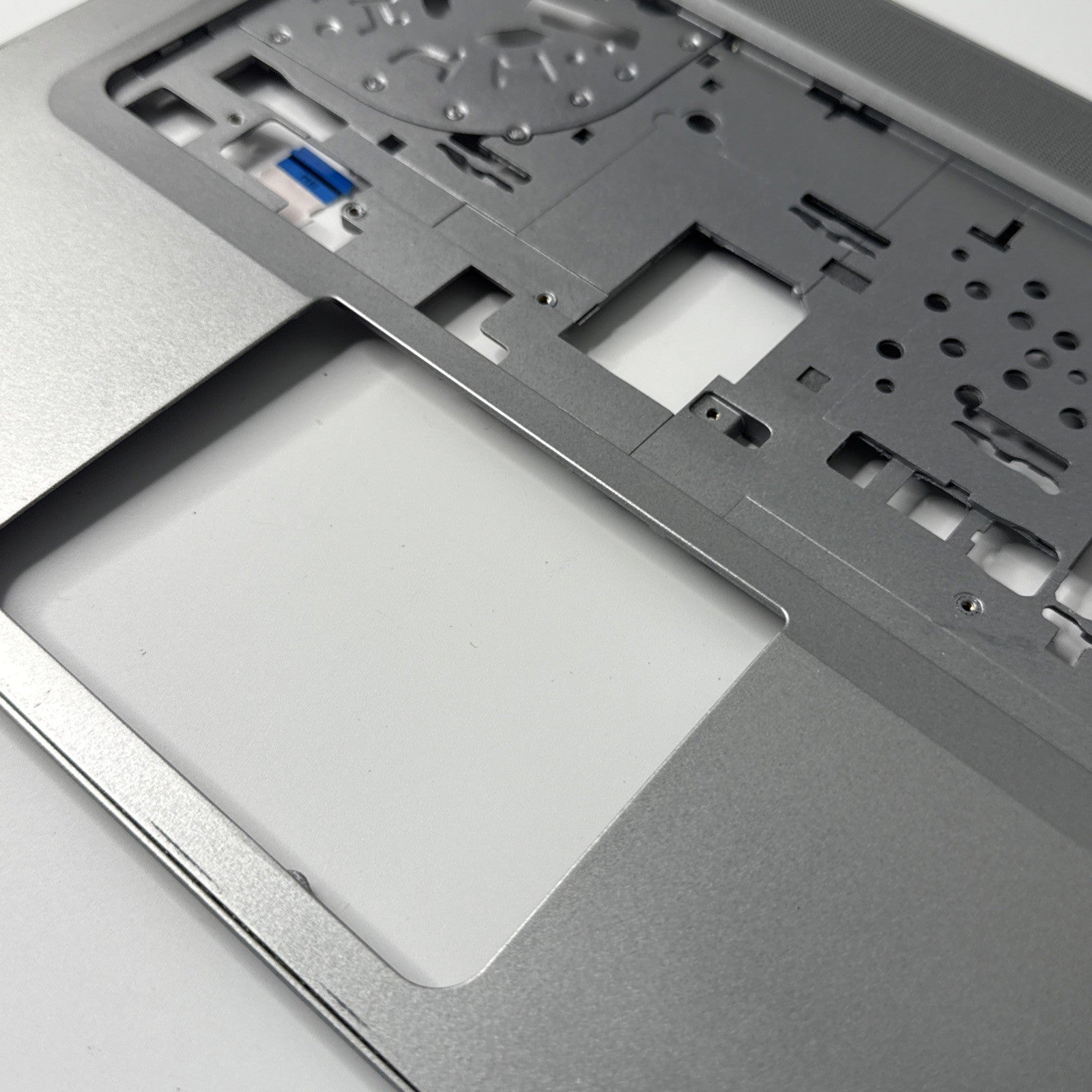 Genuine HP Elitebook 840 G3 Palmrest (Silver)