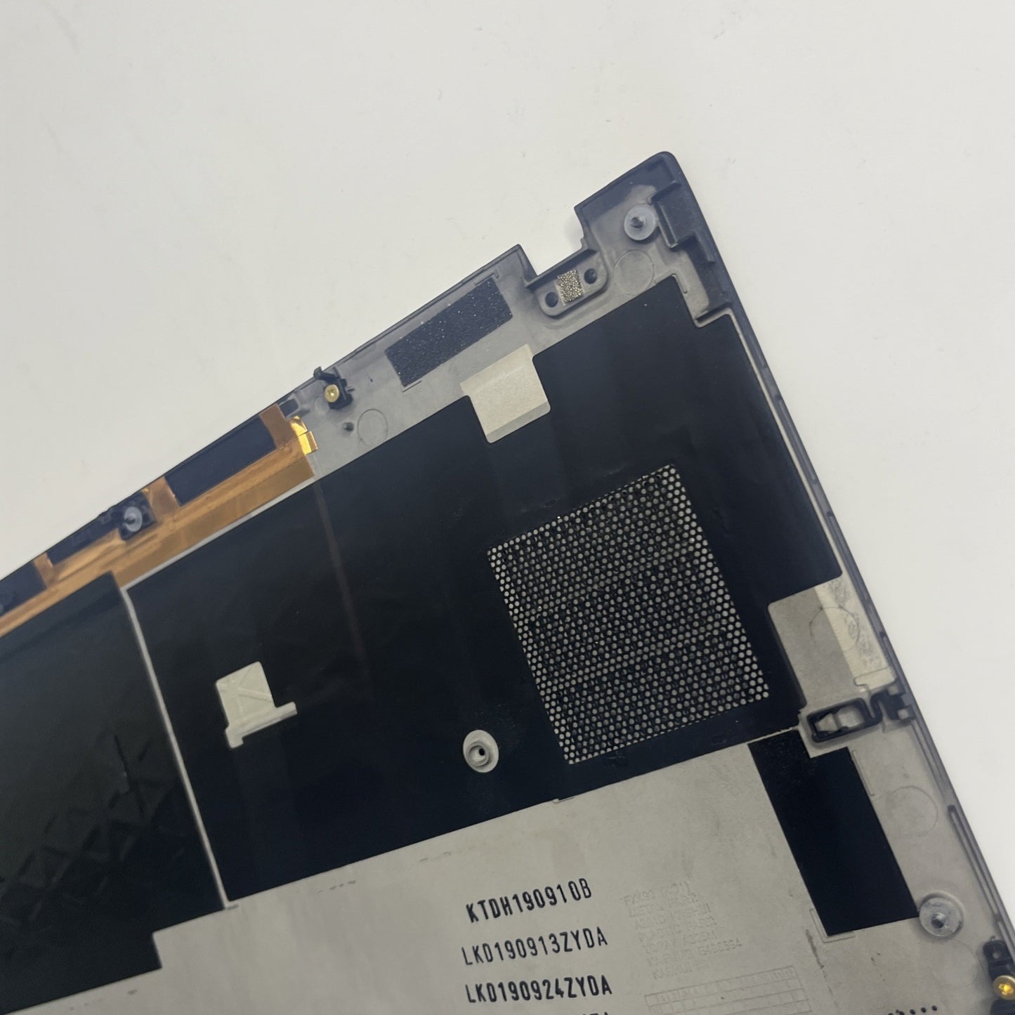 Genuine black ck Lenovo ThinkPad X1 Carbon 7th Gen Bottom Base Cover.