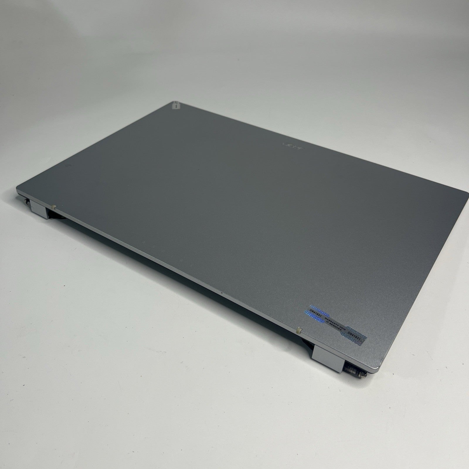 Acer Aspire A315-24P  LCD Cover Rear Back Housing And Bezel Silver Ap3z000102