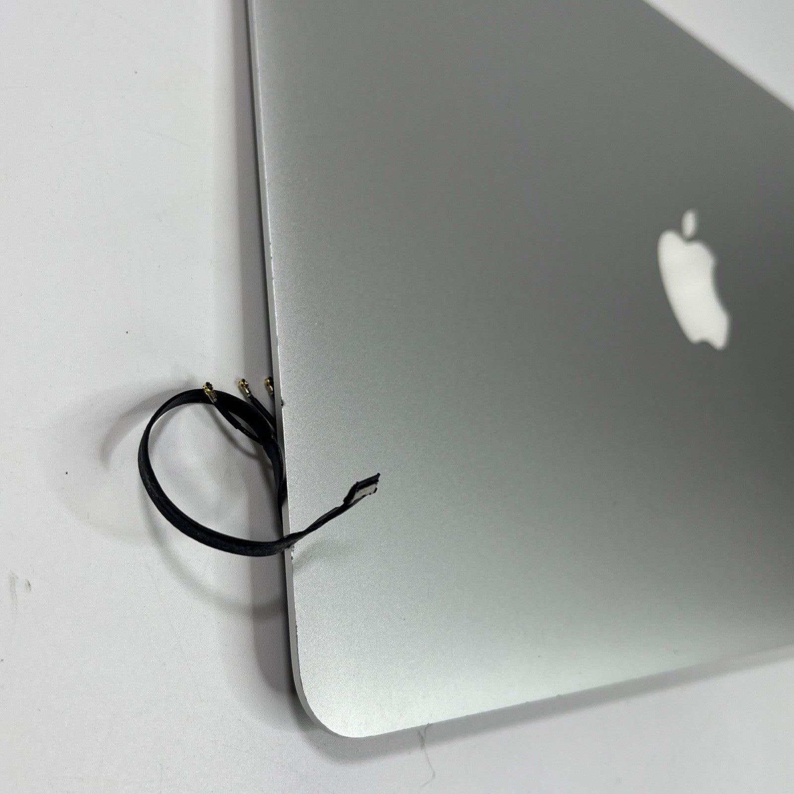 Genuine MacBook Pro 13" A1502 LCD Screen Display Assembly 2017 Silver.