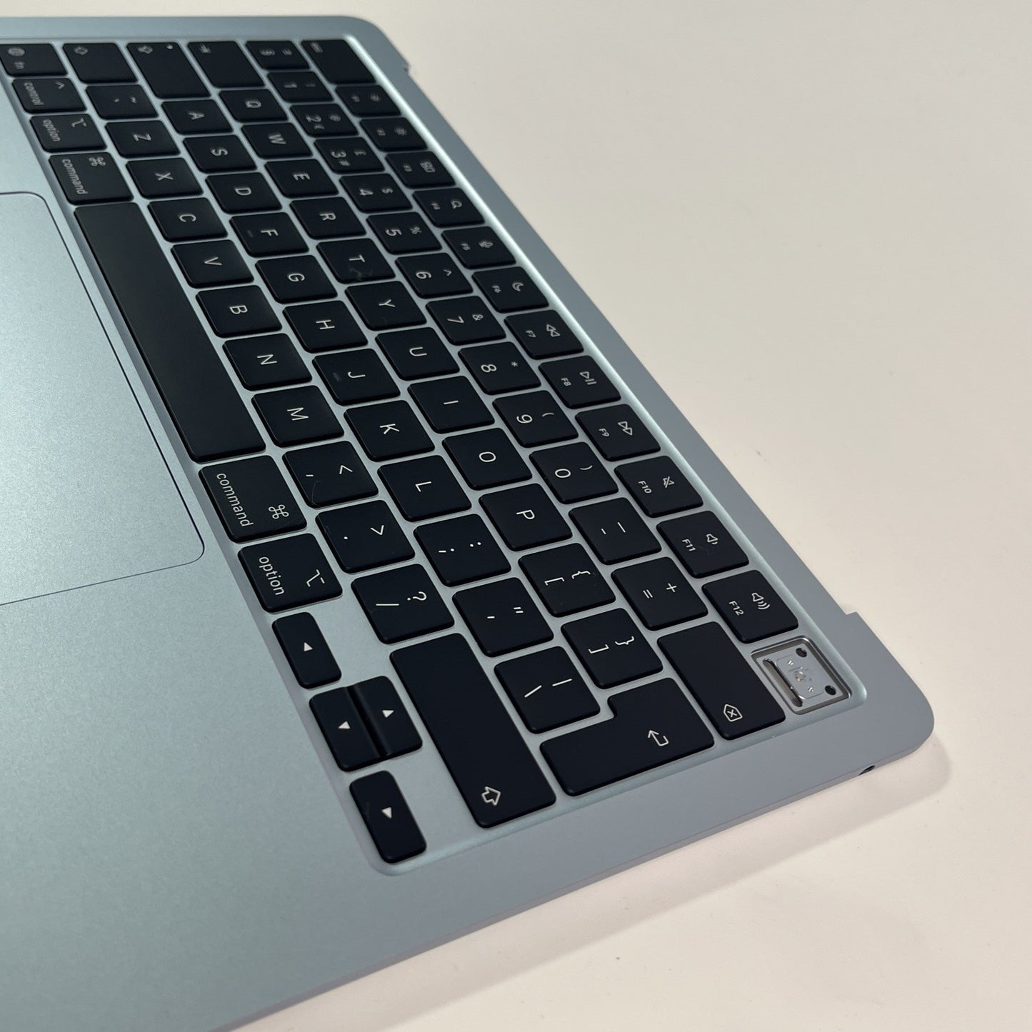 Genuine Apple MacBook Air 13" M4 A3240 Complete Palmrest  Cover  Blue 2025