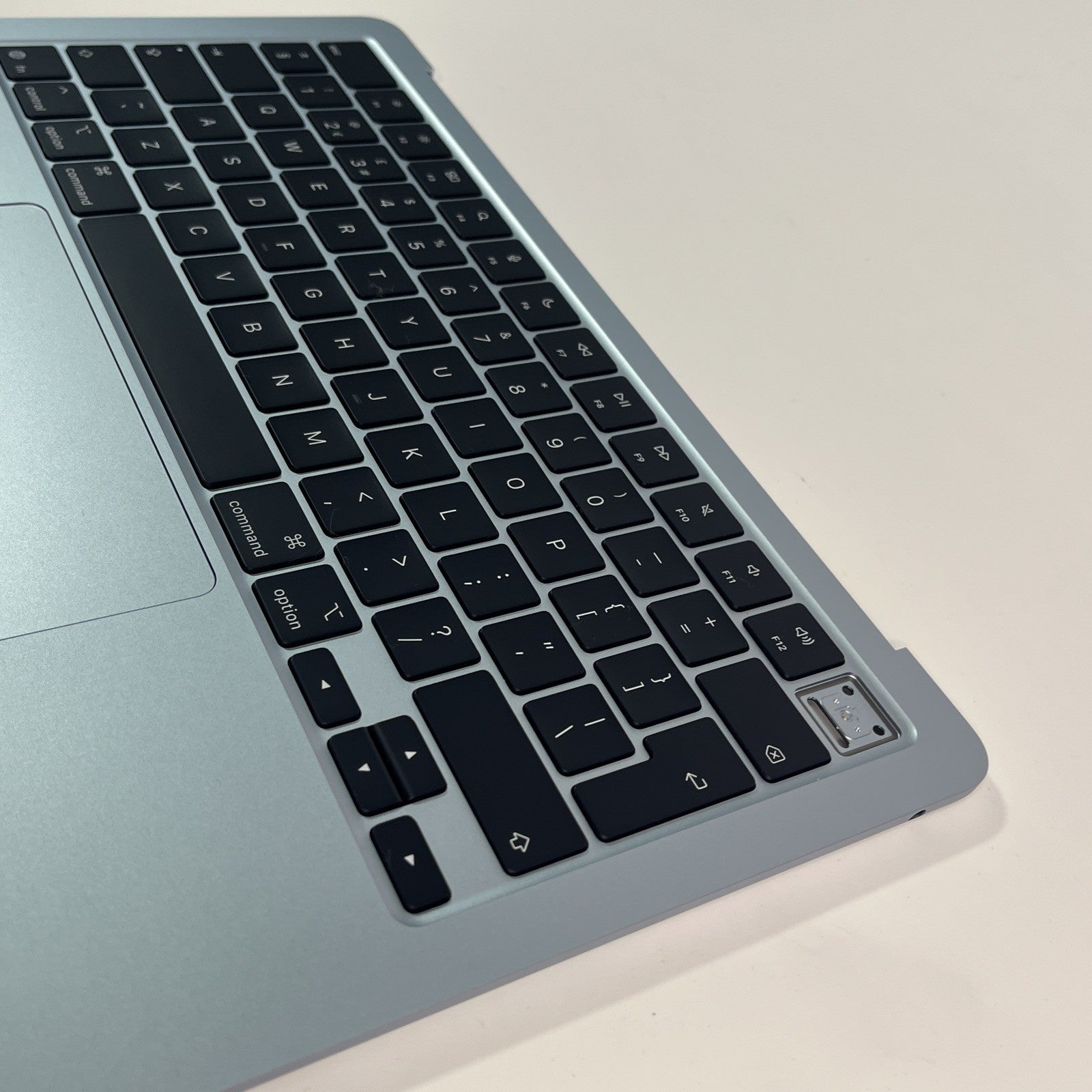 Genuine Apple MacBook Air 13" M4 A3240 Complete Palmrest  Cover  Blue 2025