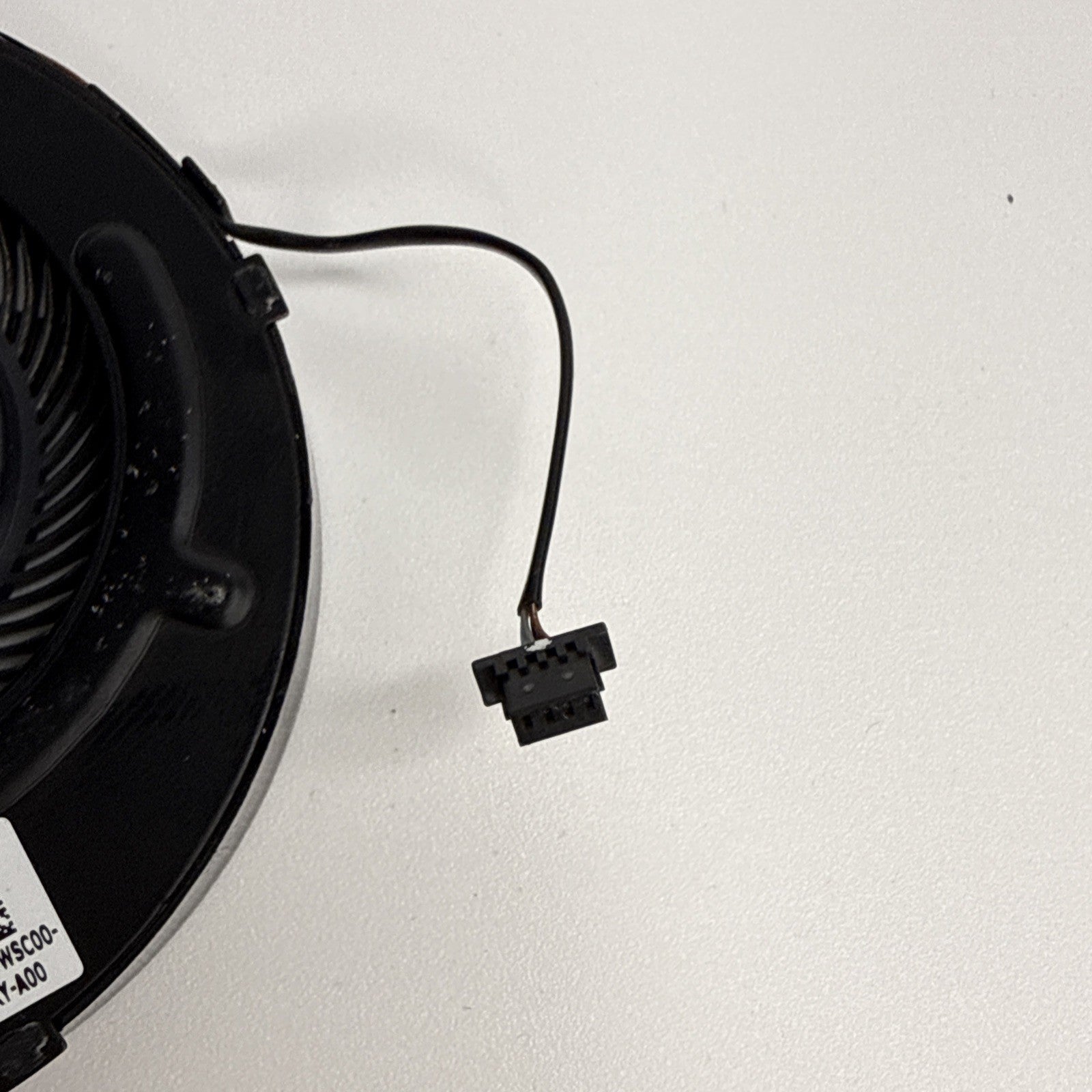 0KGH4R CPU LEFT Fan For DELL Inspiron 7500 7501 Vostro 7500 P102F KGH4R