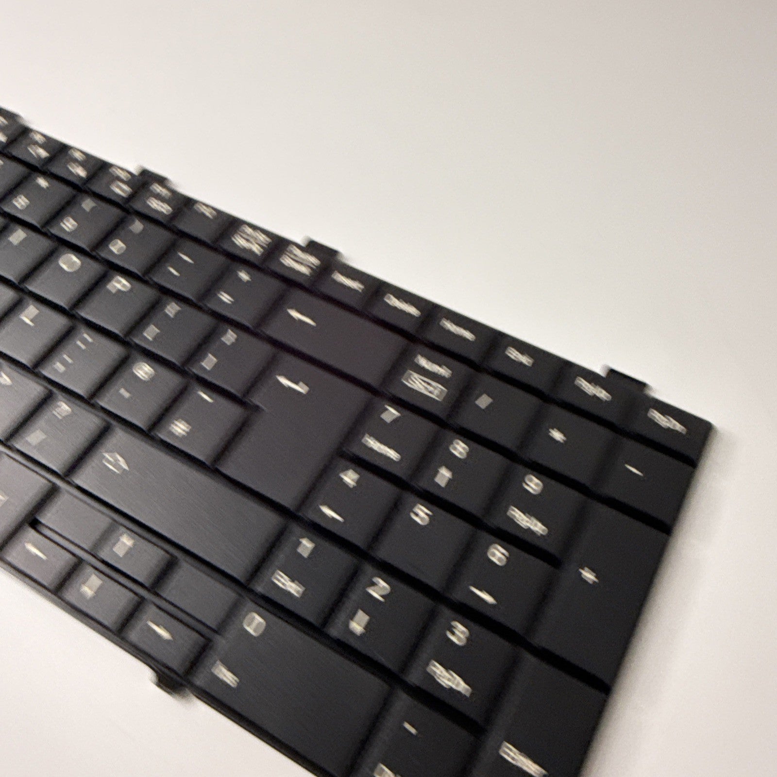 Fujitsu Lifebook AH530 AH531 Laptop UK Keyboard MP-09R76003D CP513253-01