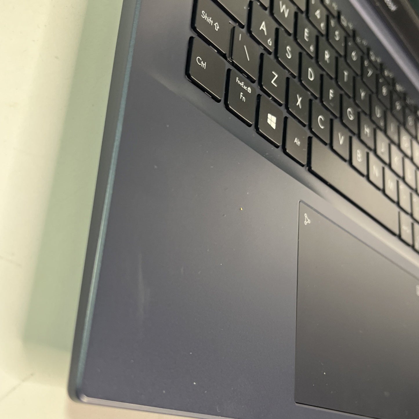 Asus Vivobook 14 OLED M3401Q Ryzen 9 5900HX 3.3GHz SSD RAM 16GB 512GB Win 11