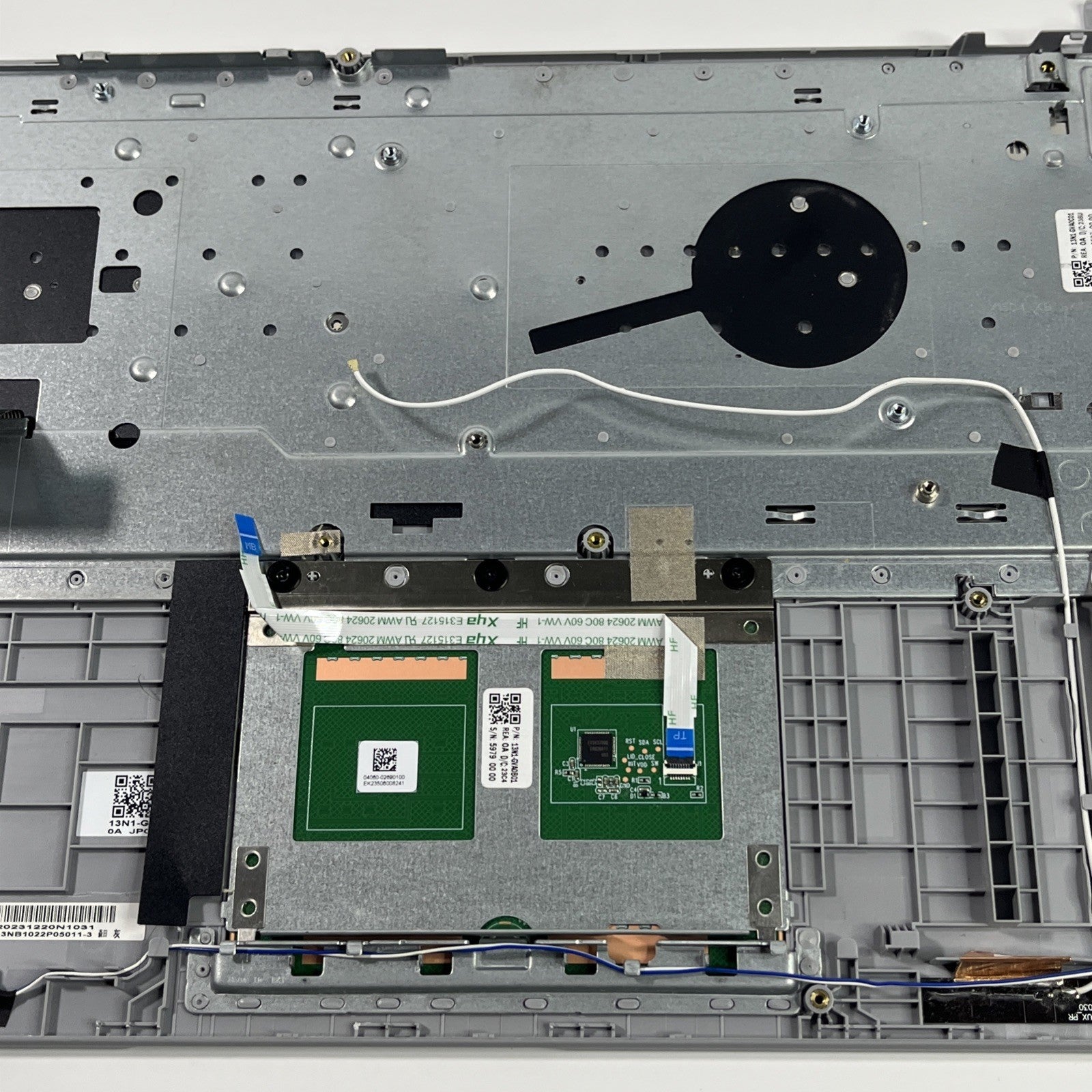 Genuine Silver Asus VB 15 X1504ZA Palmrest, Keyboard& Speaker 13N1-GVA0C01.