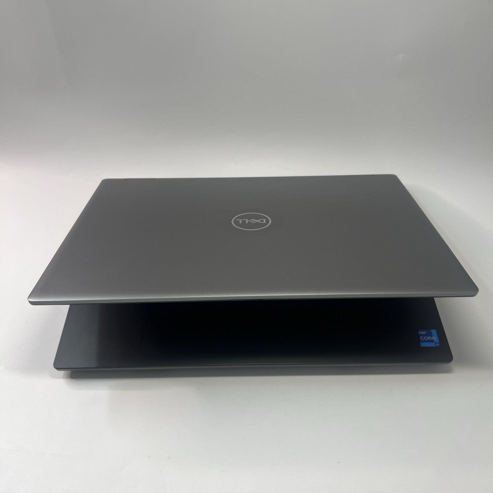 Dell Precision 7670 Mobile Workstation i7-12850HX 16GB RAM 512GB SSD RTX A2000