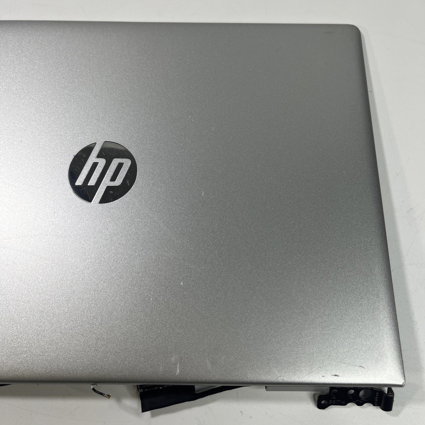 Genuine Silver Hp Probook 640 G5 Complete Top Lid And Screen Assembly.