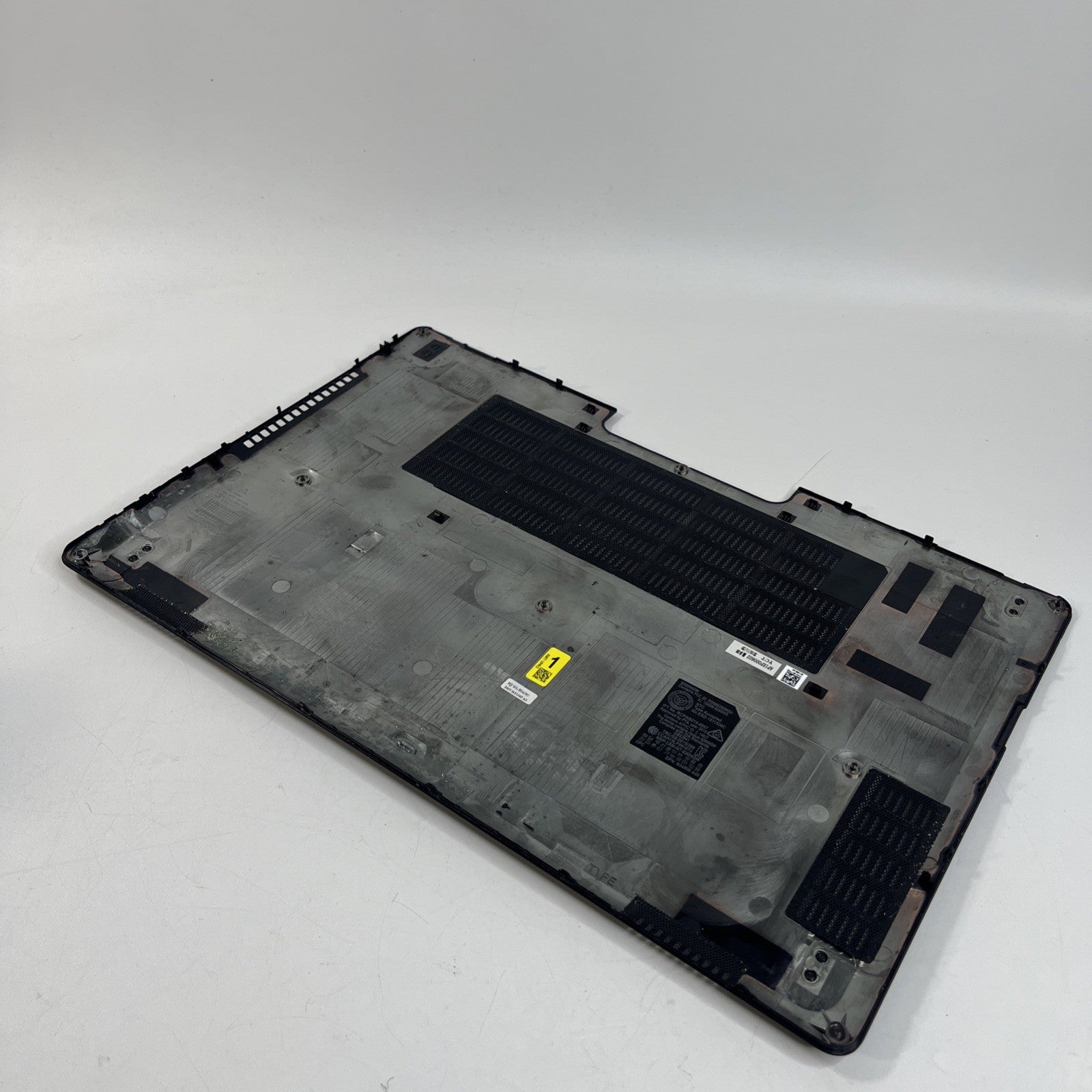 Genuine Black Dell Latitude E5570  Shell Bottom Base Case Cover Oovj58