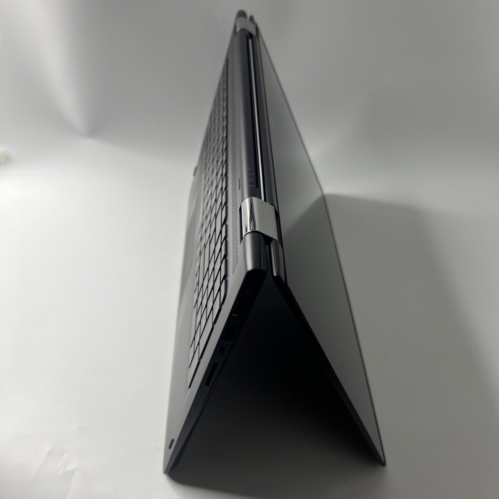 HP Envy x360 15-ar052sa 15.6” Touchscreen AMD A12-9700P 8GB RAM 256GB SSD Win 11