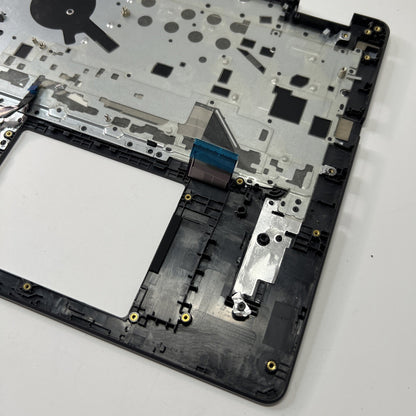 Genuine Dell Inspiron 3505 Palmrest Assembly UK Keyboard 033HPP (SMALL CRACK)