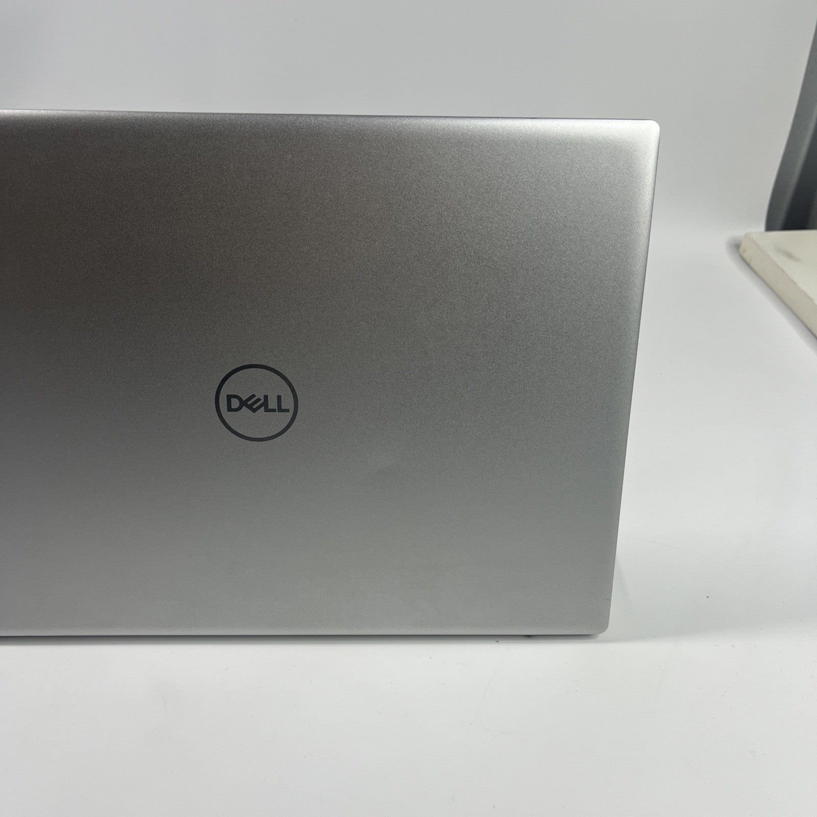 Dell Inspiron 14 5435 Ryzen 7 7730U@2.0GHz - 16GB RAM 512GB SSD - Grade B