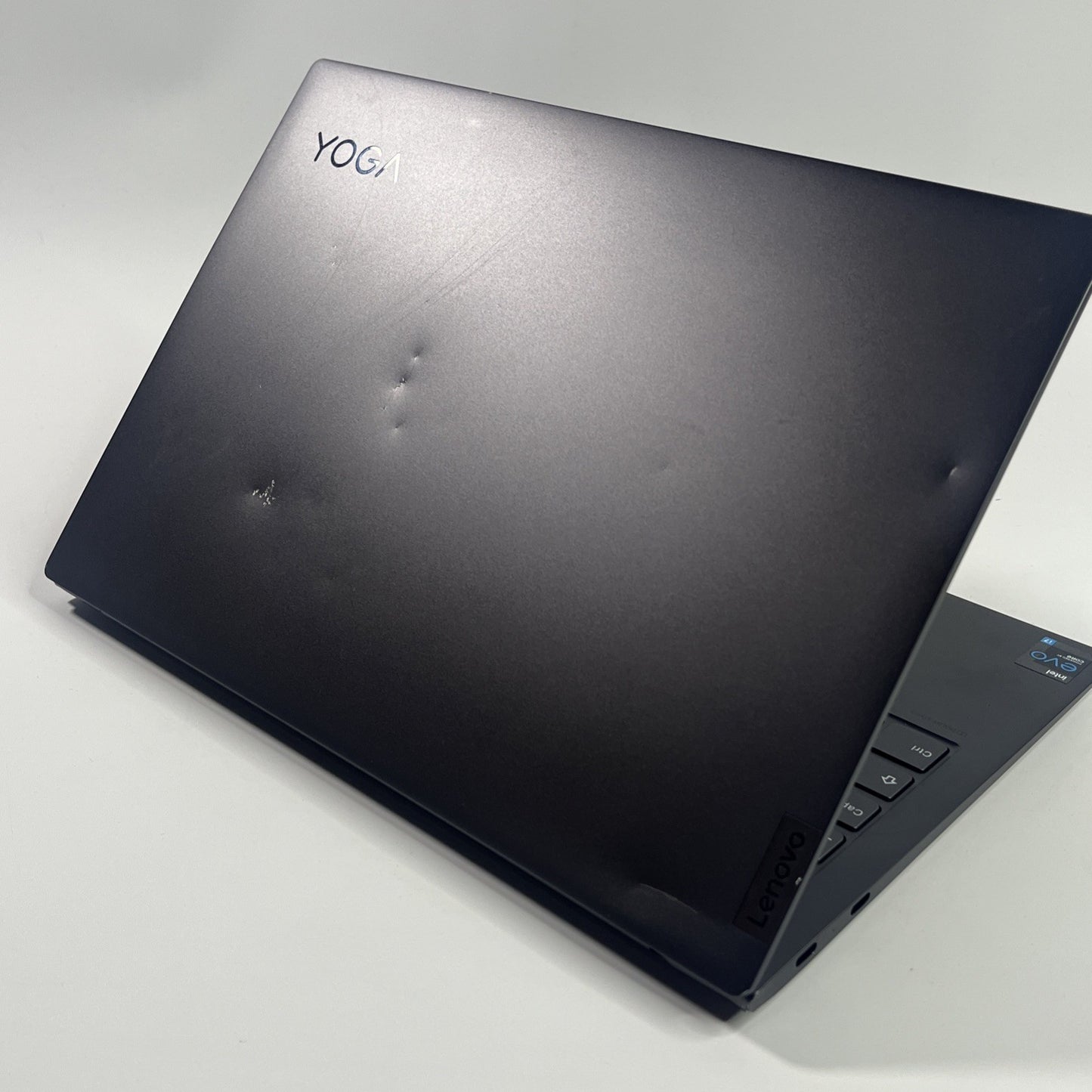 Lenovo Yoga slim 7 13.3”| 13ITL5|i7-1165G7 2.80 GHZ| 512GB NVME SSD 16GB RAM