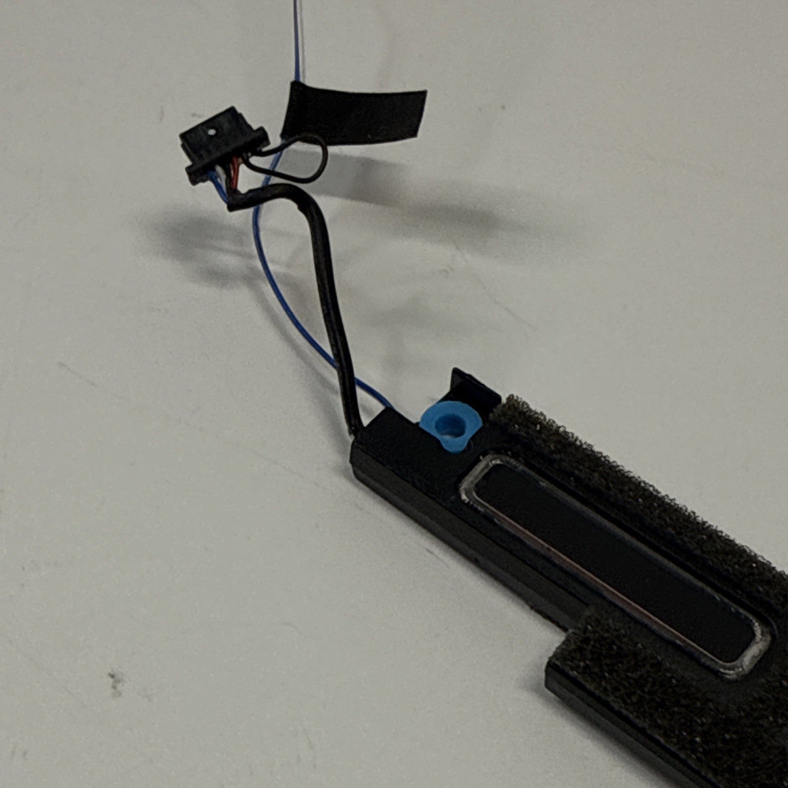 Dell Latitude 5320 Internal speakers left and right 023.400M8.0001