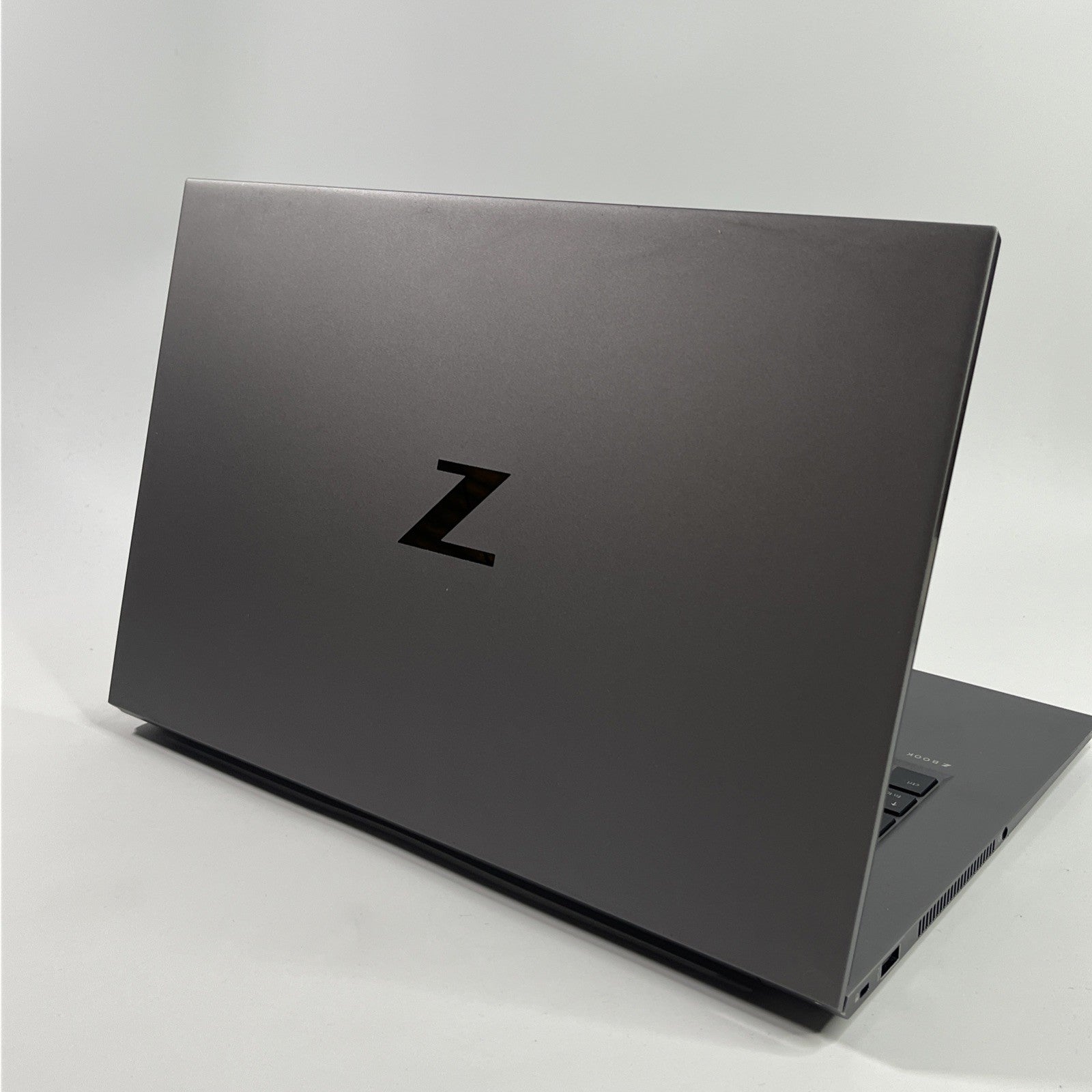 HP ZBook Studio G7 15.6in Laptop i7-10750H  16GB 512GB SSD Nvidia Quadro T100
