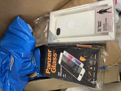 Job Lot For Phone Tablet Cases( Ipads, Samsung, IPhone)& Screen Protectors.+700