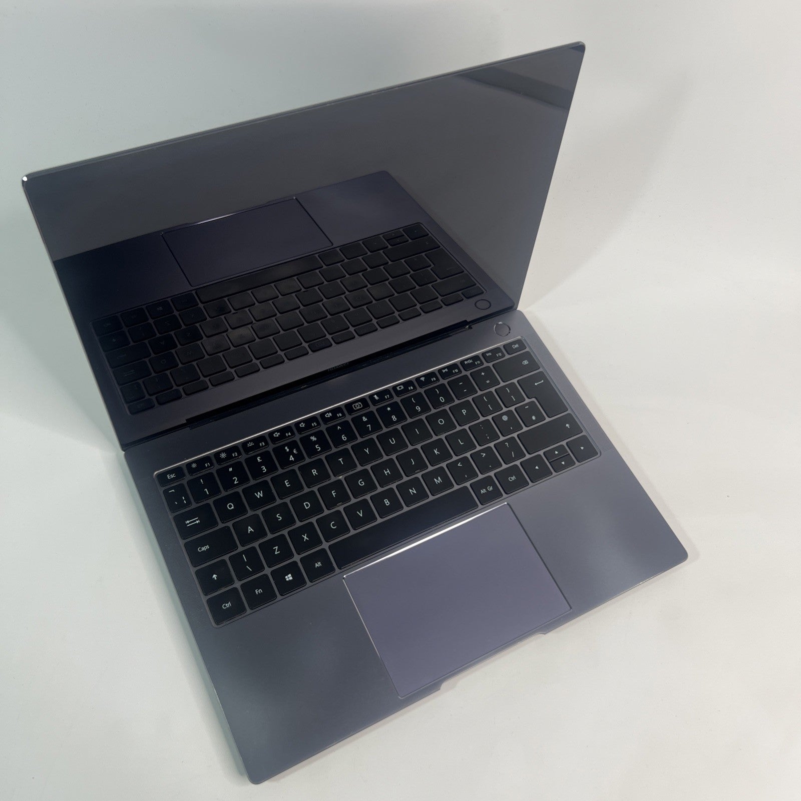 Huawei Mach-W29 Matebook X Pro Intel Core i7-8550U 512GB SSD 16GB NVIDIA MX150