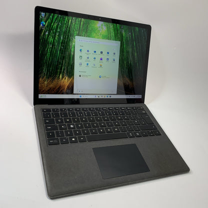 Microsoft Surface Laptop 2 13.5 inch 256GB Intel Core i5-8250U 8GB Touchscreen