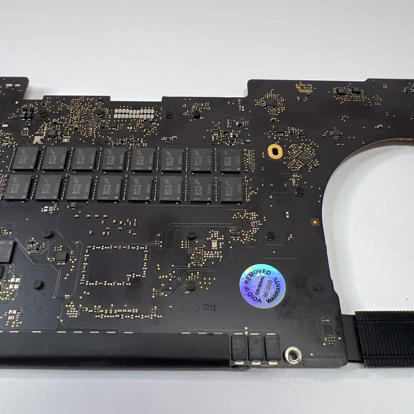 MacBook Pro 15" A1398 Mid-2015 Logic Board 2.2GHz i7-470HQ 16GB 820-00138-A