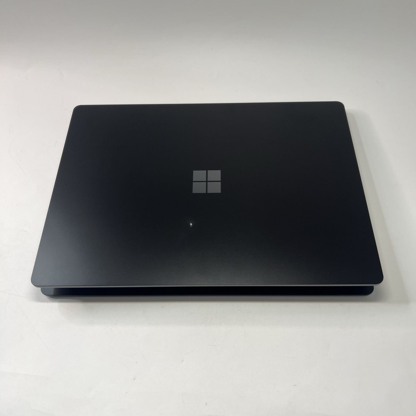 Microsoft Surface Laptop 5 13.5" Touchscreen Intel i7-1265U 8GB RAM 256GB SSD