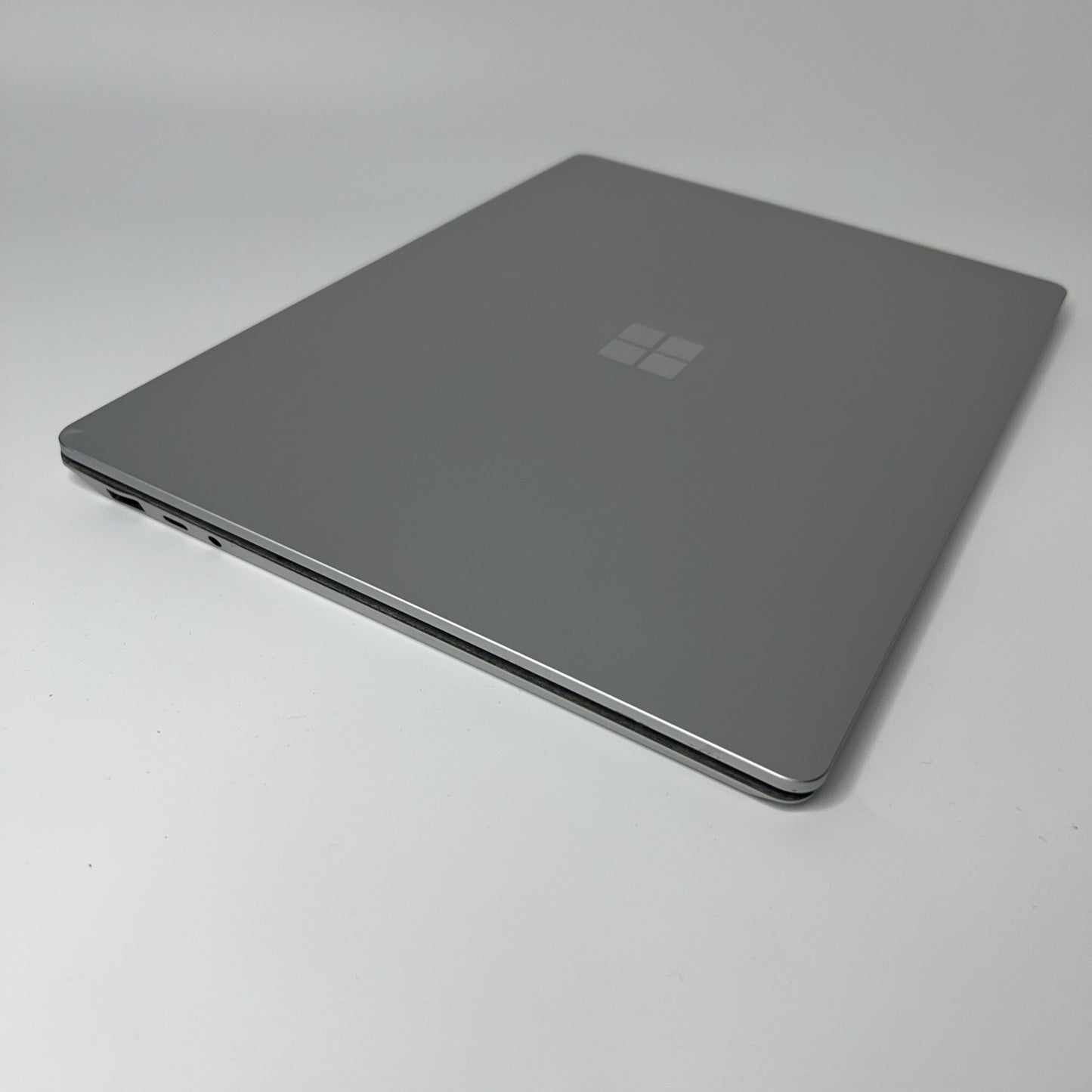 Microsoft Surface Laptop 4 13.5" Inte i7-1185G7 16GB RAM 512GB SSD Windows 11