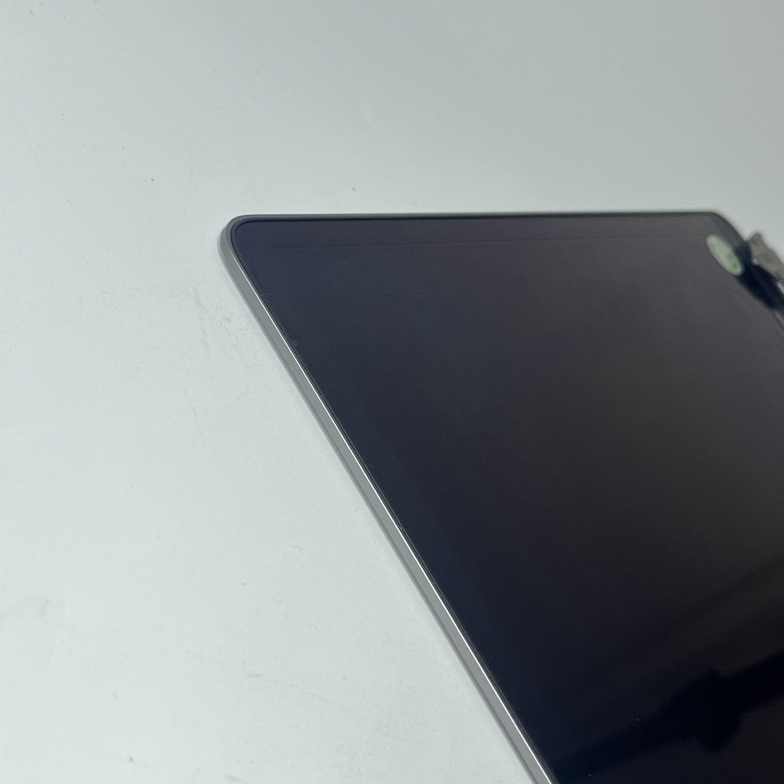 Genuine Apple MacBook Pro A2141 16" Display Assembly Screen. cracked From Side.