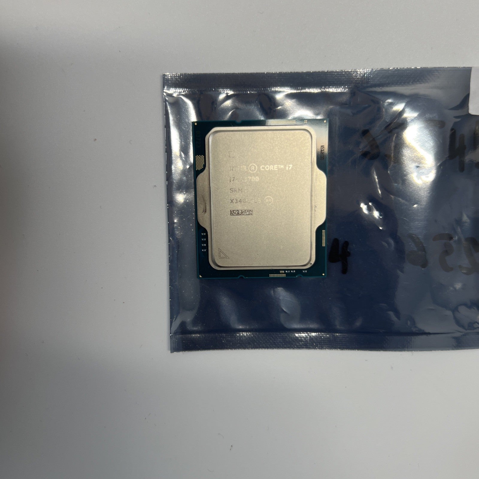 Intel Core i7-13700K Processor 13th Gen 16 Cores (8P+8E) 5.4GHz Turbo LGA1700 
