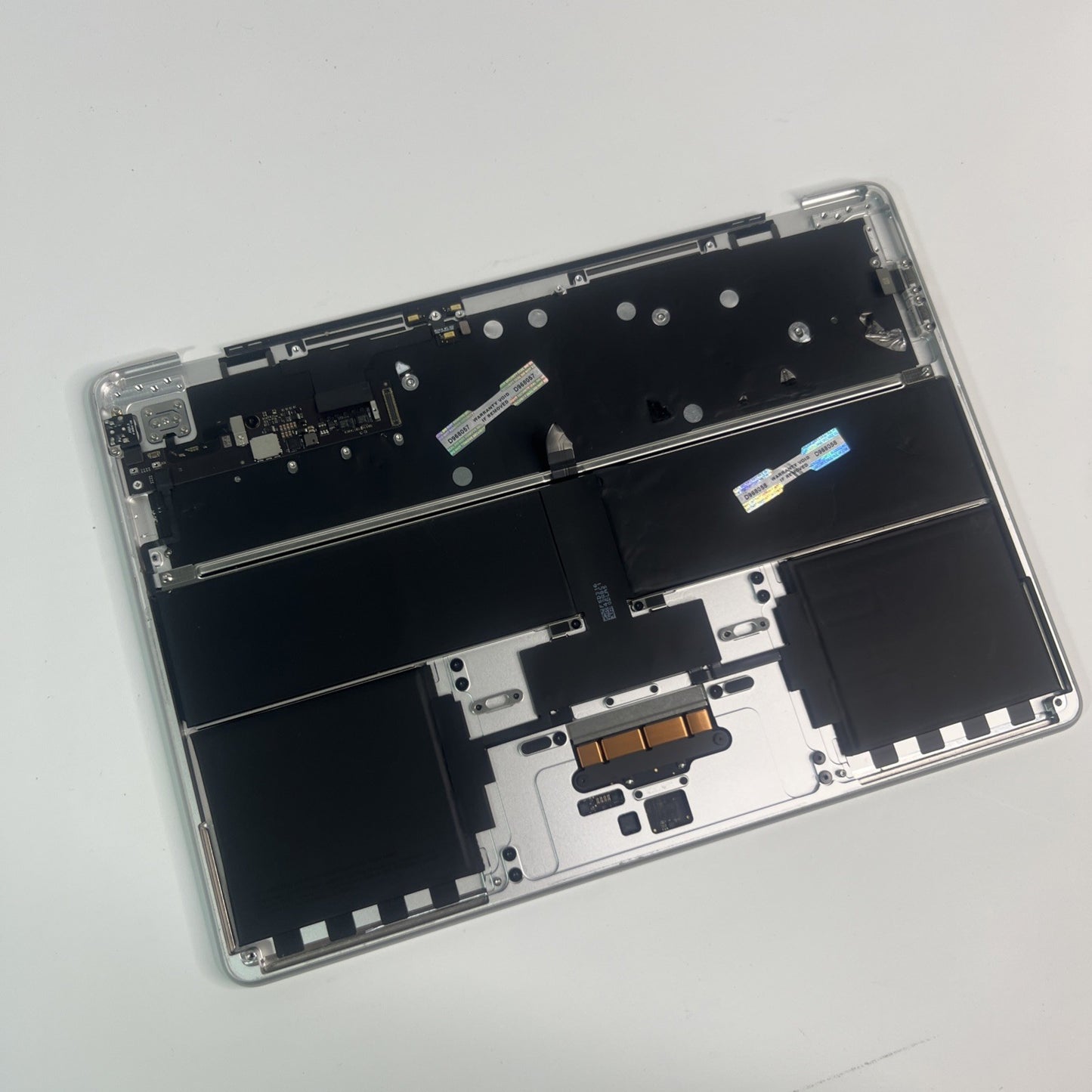 Apple Macbook Air 13 A2681 EMC 4074 Palmrest M2 UK Keyboard Silver For Parts