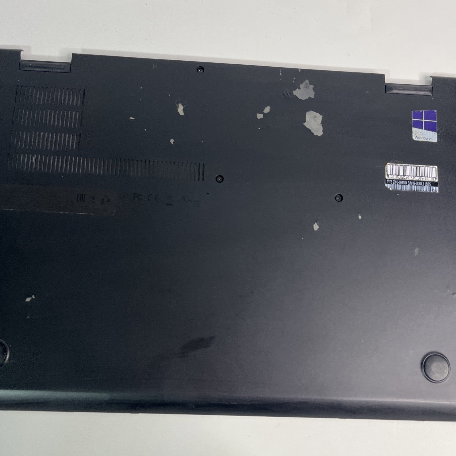 Genuine Lenovo ThinkPad X1 Yoga Gen 1 Bottom Base  Chassis Cover 01AW995 Grade C