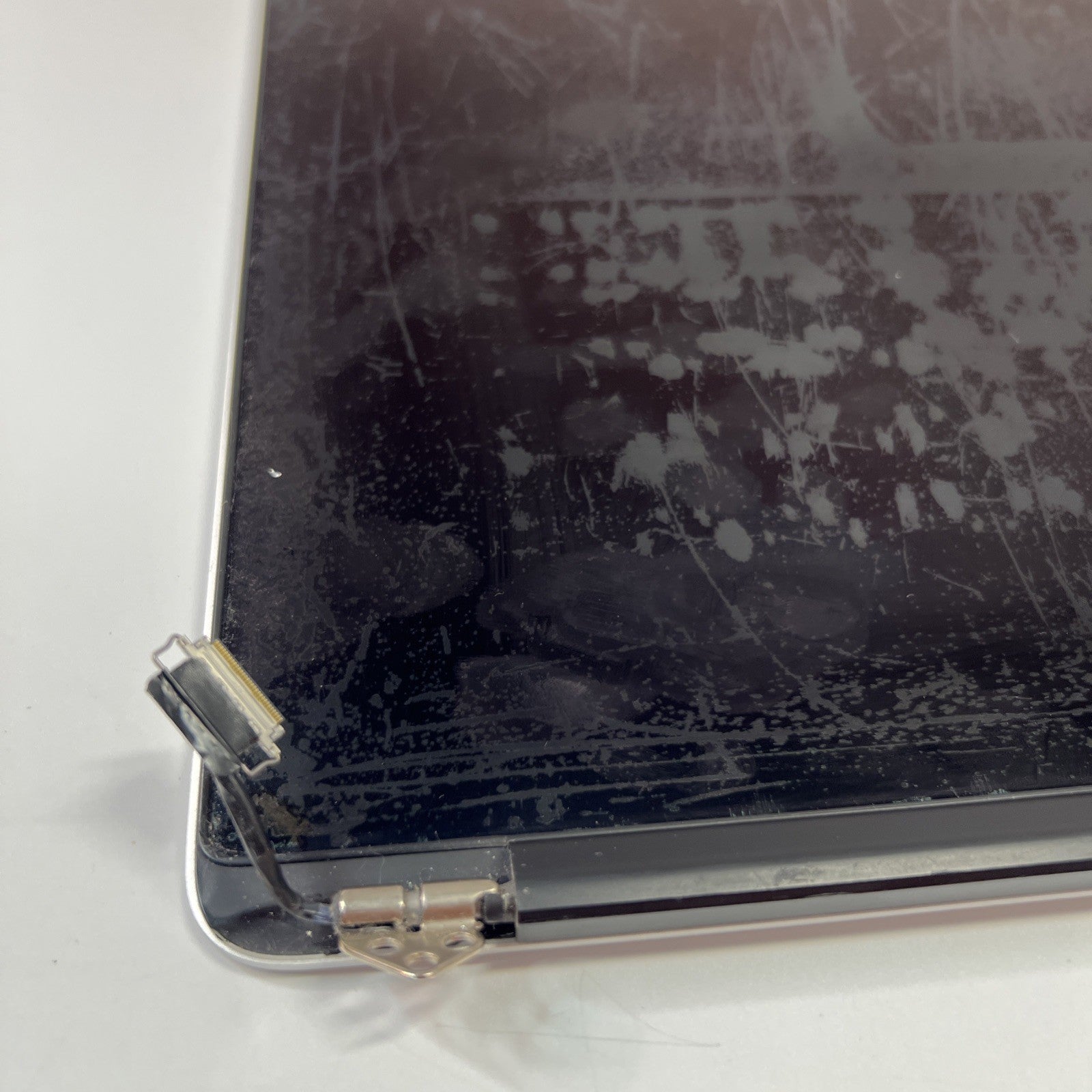 MacBook Pro A1398 15” Screen Assembly Mid 2015 (Poor Antiglare Coating)