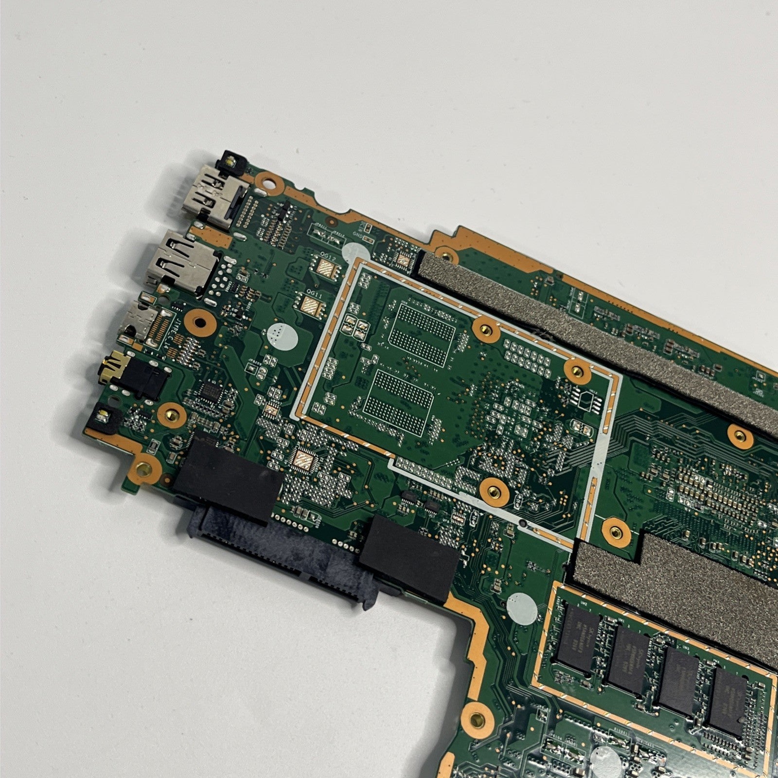 Genuine Lenovo IdeaPad 330s 15IkB  Motherboard  i5 8th Gen  1.60 GHz.