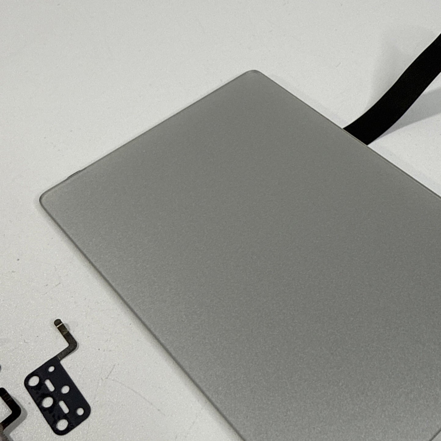 Macbook Air 13” A1466 Mid 2013 Touchpad Trackapd Mouse Cable Screws