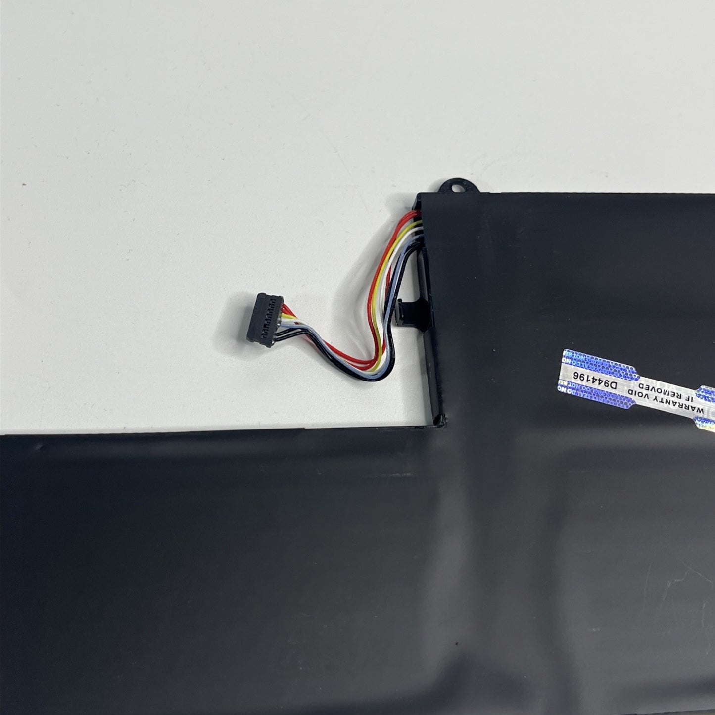 Genuine Lenovo Ideapad 330S-15AST, Ideapad 330S-15IKB Laptop Battery L14M2P21 |