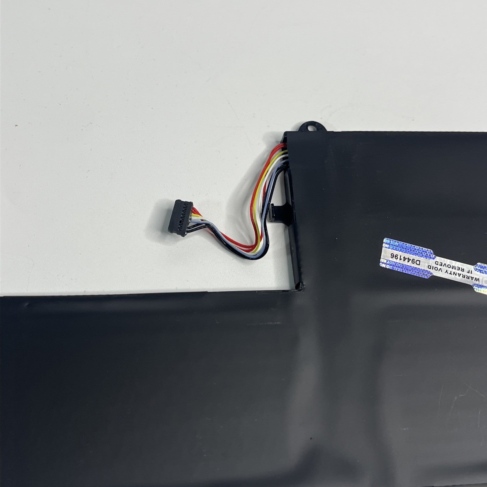 Genuine Lenovo Ideapad 330S-15AST, Ideapad 330S-15IKB Laptop Battery L14M2P21 |