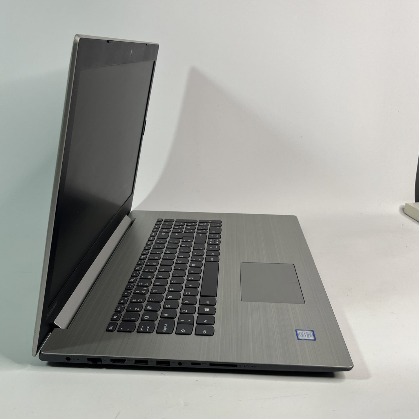 17.3INCH LENOVO IDEAPAD 320-171KB CORE I3 7110U GEN 8GB DDR4 SSD WIN 11 HOME.