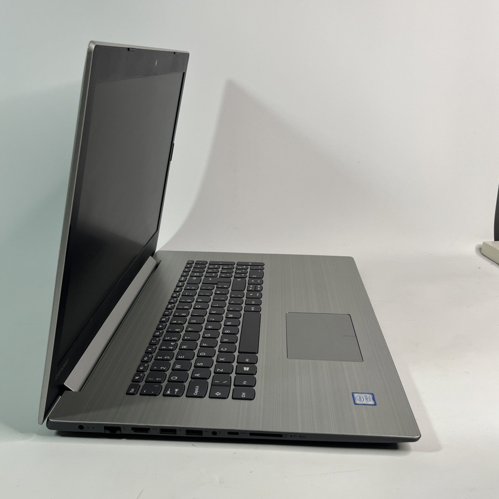 17.3INCH LENOVO IDEAPAD 320-171KB CORE I3 7110U GEN 8GB DDR4 SSD WIN 11 HOME.