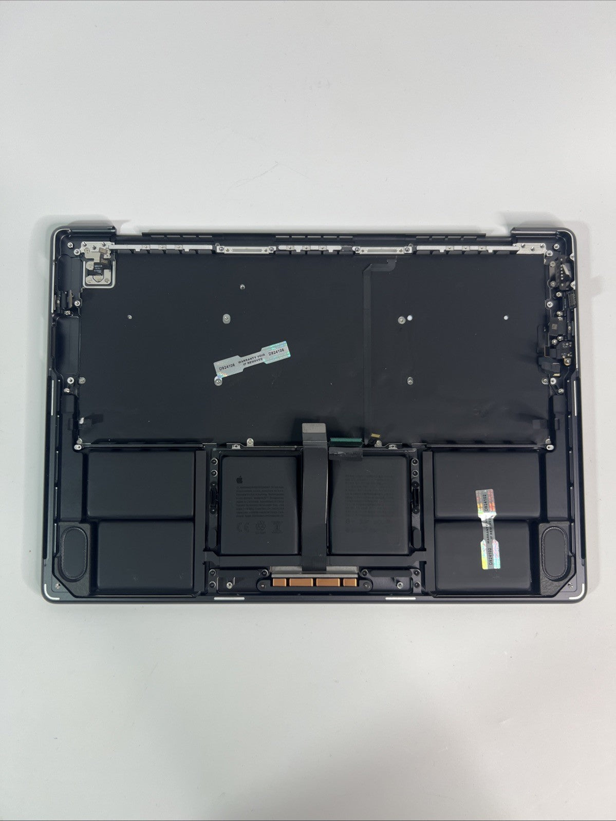 Apple MacBook Pro 14” A2992 M3 2023 2024 Palmrest – Space Grey – Battery Grade A