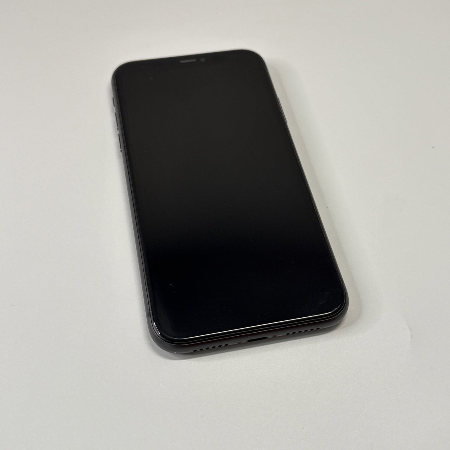 Apple iPhone 11 64GB Unlocked Smartphone - Good Condition 73% BH (Black)