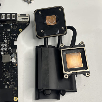 Apple iMac 27” Retina 5K Logic Board 2020A2115 EMC 3442 And Heatsink. No CPU.